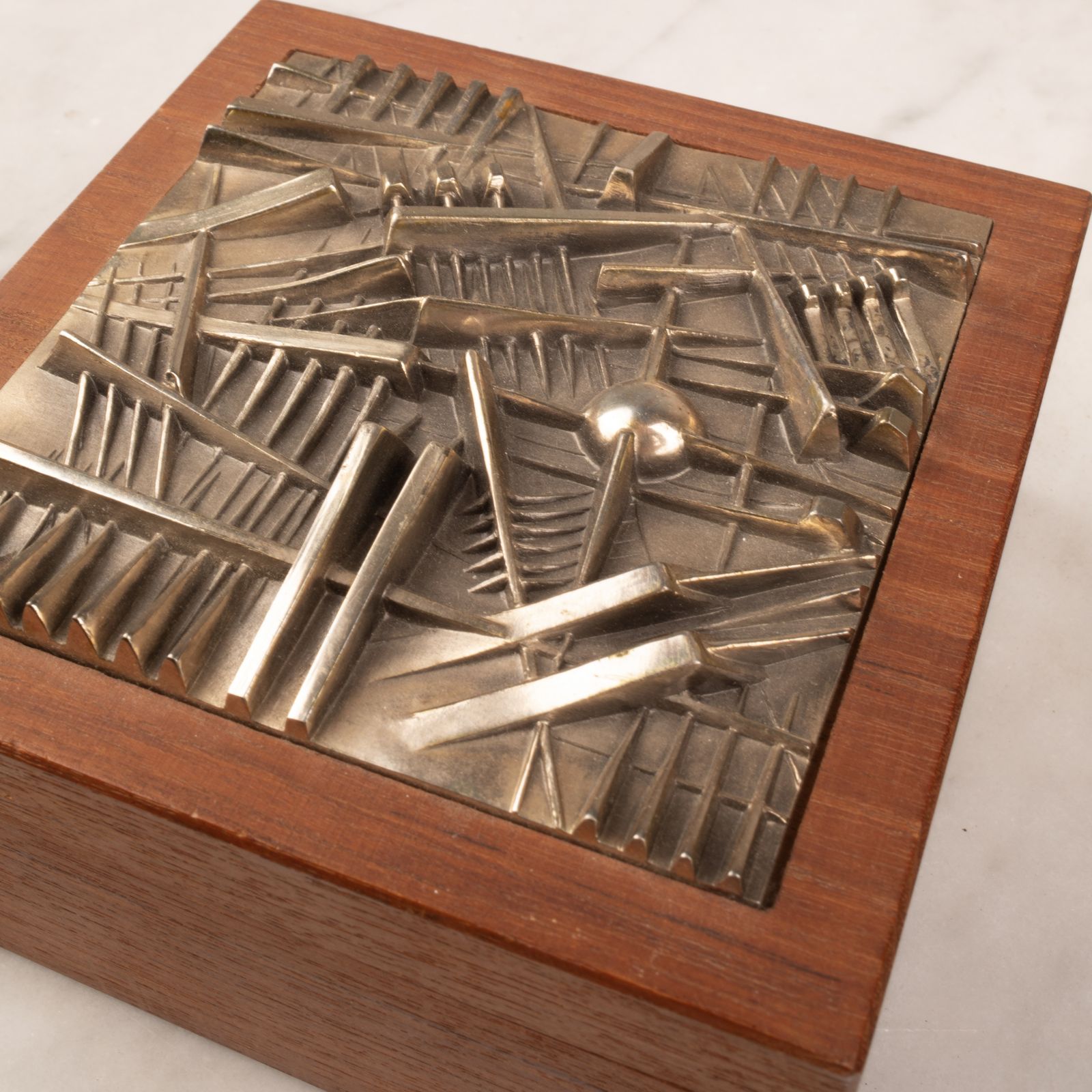 Arnaldo Pomodoro's Box For Edizioni Ars D, Milan photo vinterior