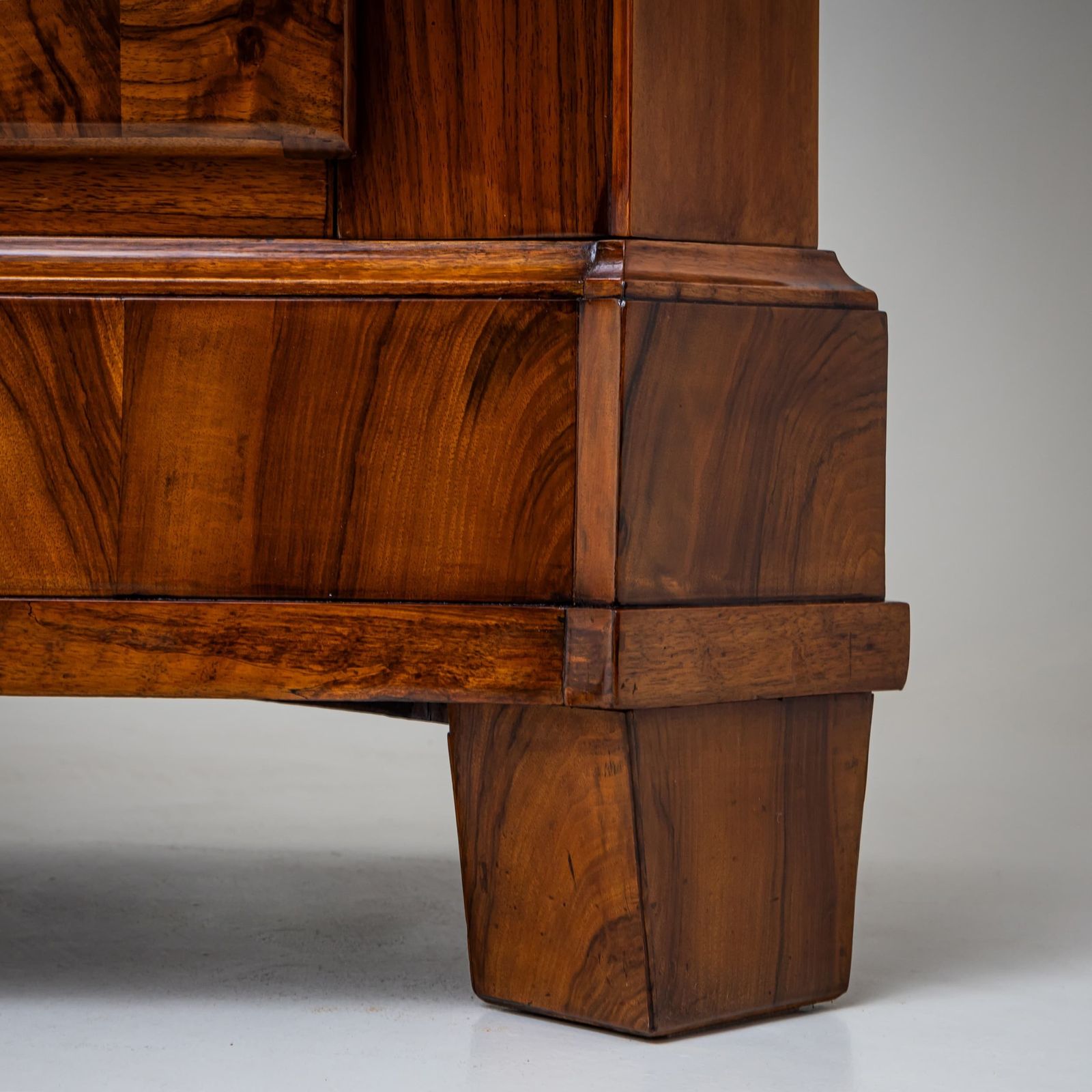 Baroque Wardrobe In Walnut, Switzerland, Circa 1800 photo vinterior