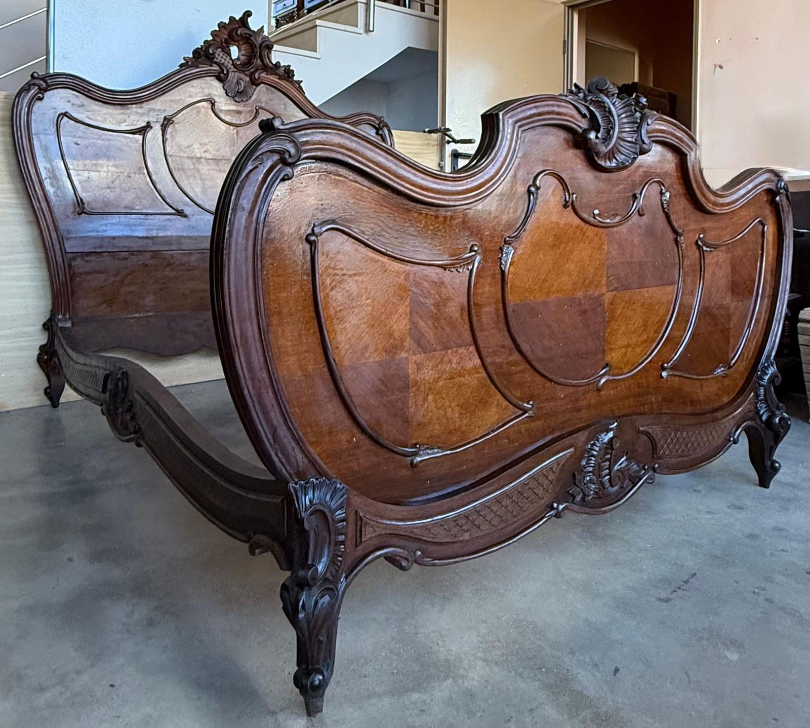 French Louis XVI Style Carved Solid Walnut Full/Queen Size Bed photo vintage