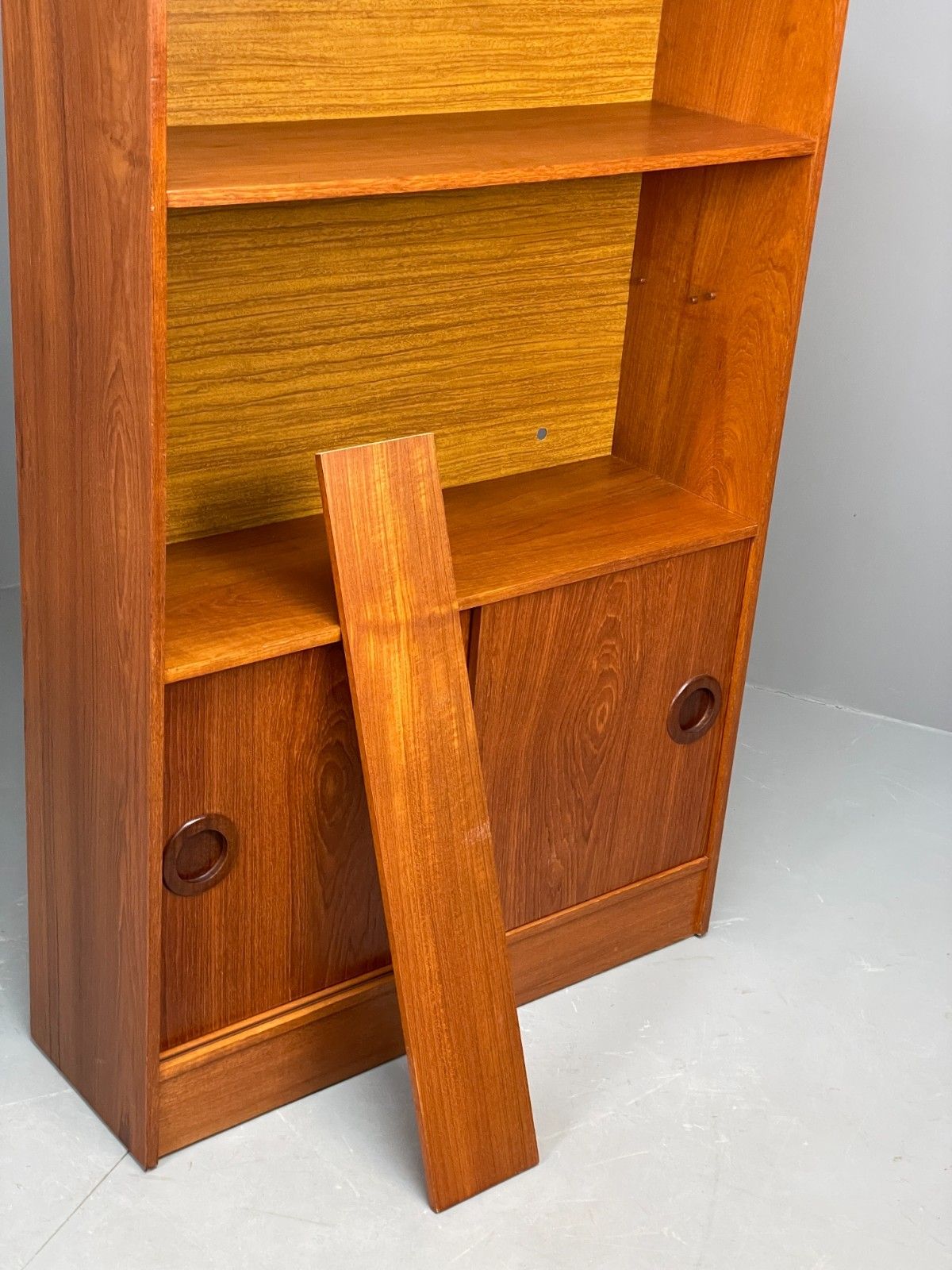 photo vinterior Vintage Teak Wall Unit Retro 1960s Shelving Sliding Doors Eb10669 Mwoo