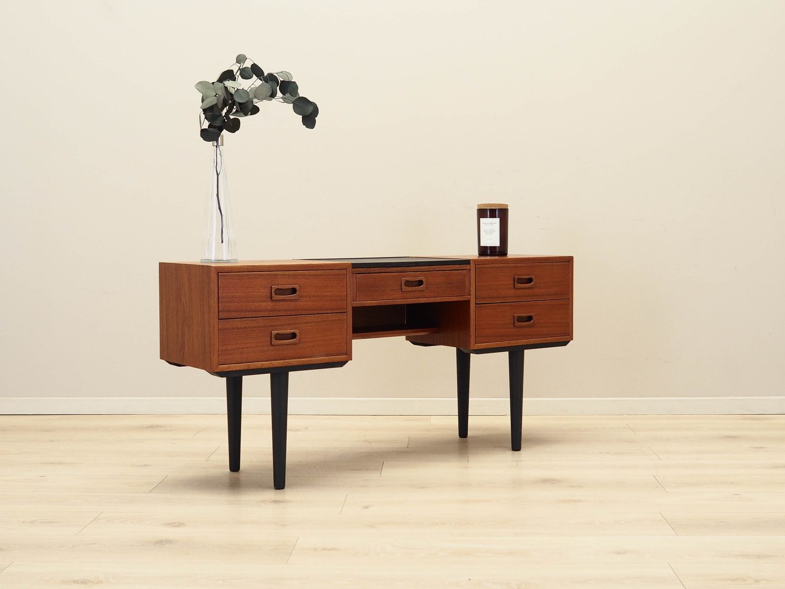 Teak Dressing Table, Danish Design, 1970s, Production: Denmark photo 1109.0
