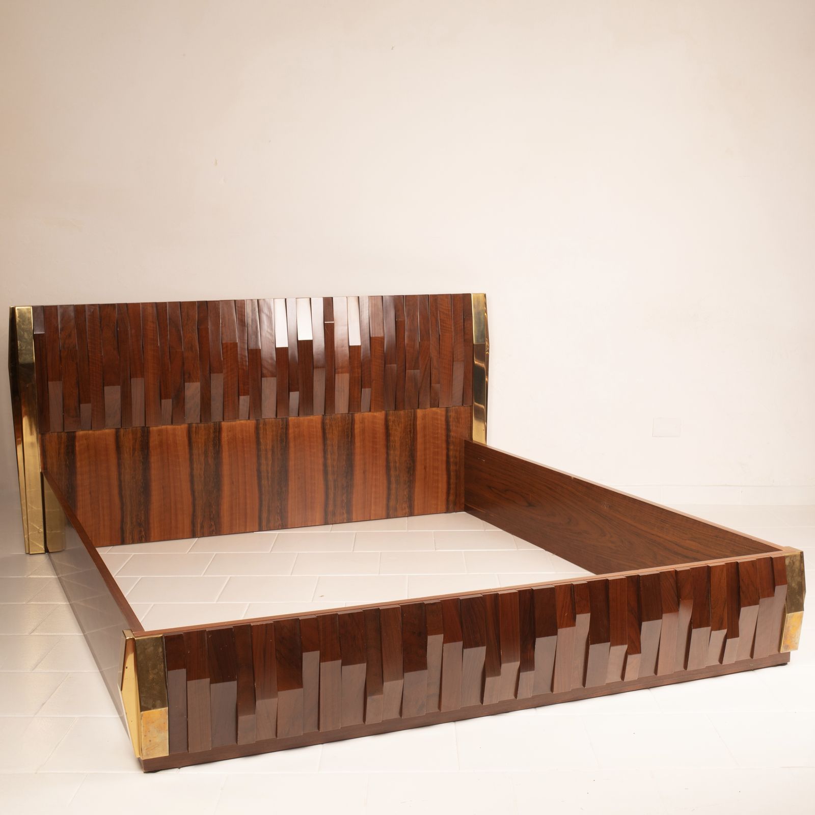 photo furniture Rare "Barium" Bed By Luciano Frigerio For Frigerio Di Desio