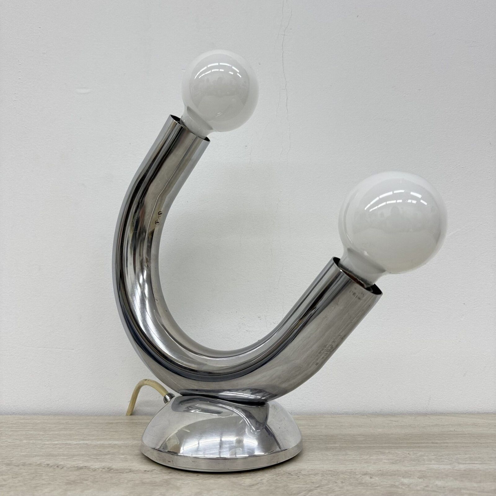 Mid Century Sculptural Table Lamp , 1970s photo Lighting