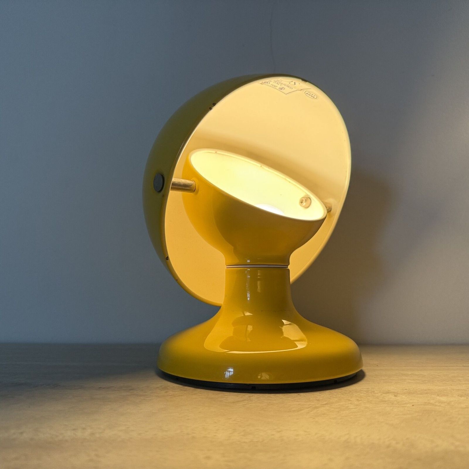 Mid Century Design ‘Jucker’ Table Lamp By Tobia Scarpa For Flos , Italy ,1960’s photo vinterior
