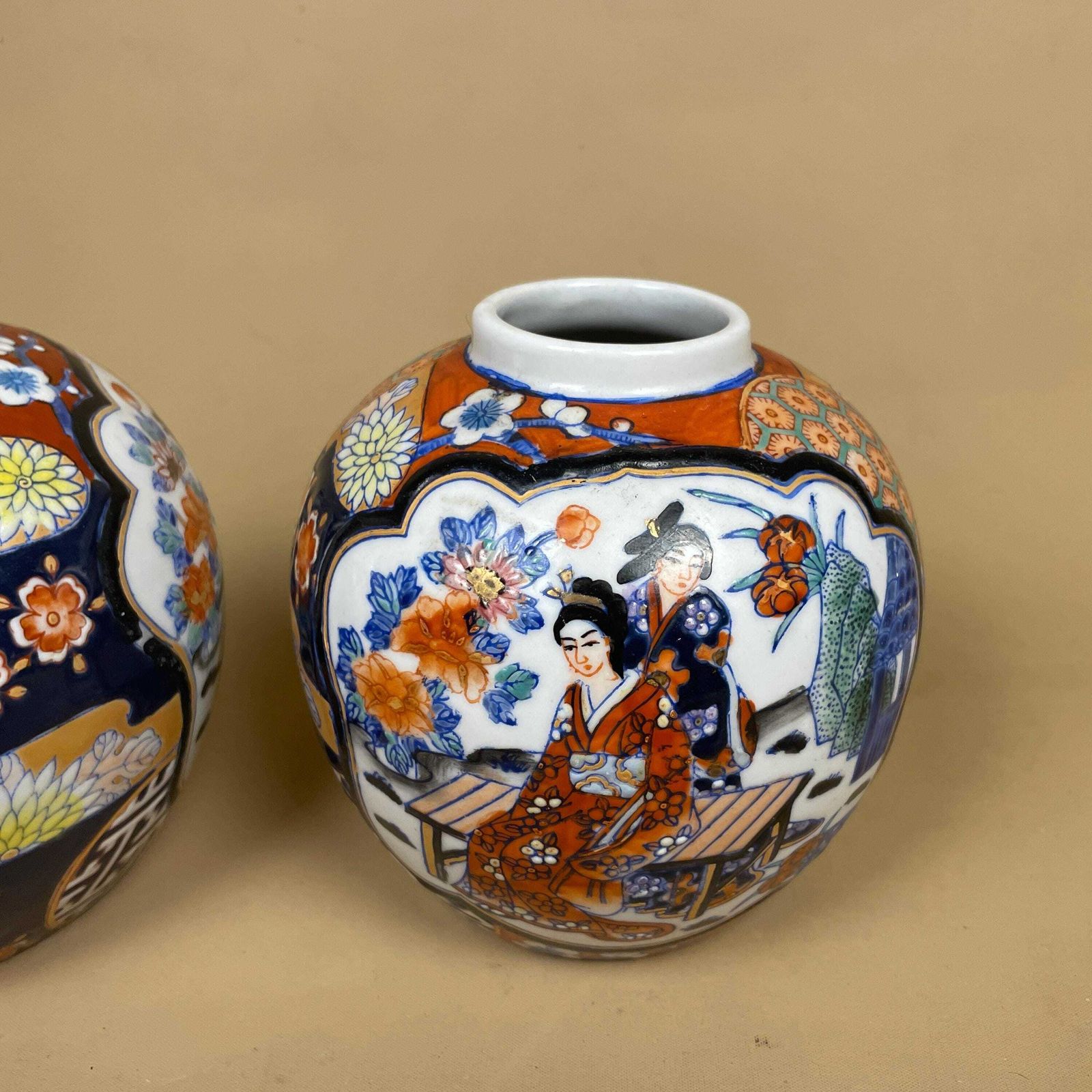Pair Of Oriental Decorative Vases Ceramic Blue White Round Circle Pots Chinese Vintage Display X2 Ginger Jar Hand Painted Asian photo 75.0