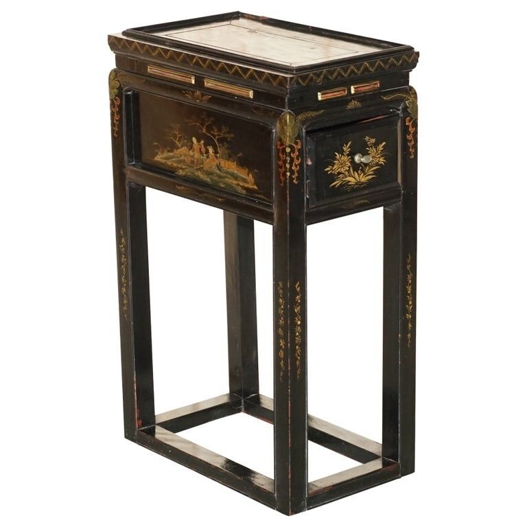 Antique Victorian Circa 1880 Chinese Chinoiserie Lacquered Side End Lamp Table