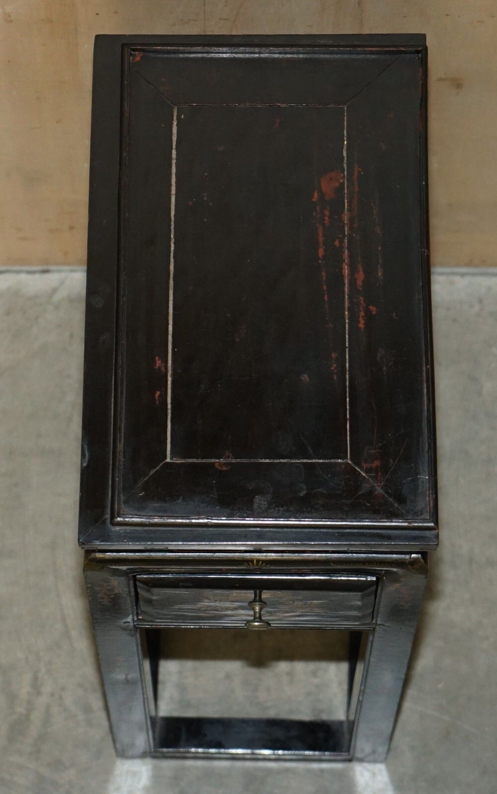 photo for sale Antique Victorian Circa 1880 Chinese Chinoiserie Lacquered Side End Lamp Table