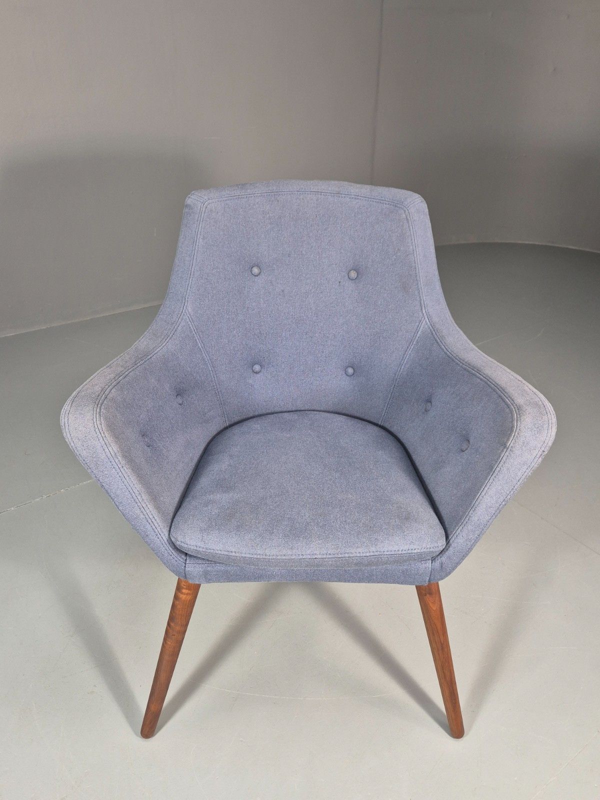 photo vintage Retro Danish Tub Chair Blue Canvas Teak Turned Legs Mcm Vintage  Eb10747 Mnor