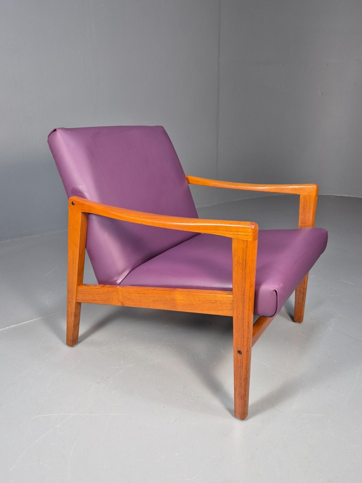photo furniture Vintage Danish Teak Lounge Chair Purple Faux Leather Retro 1960s Mcm Eb7718 Mnor