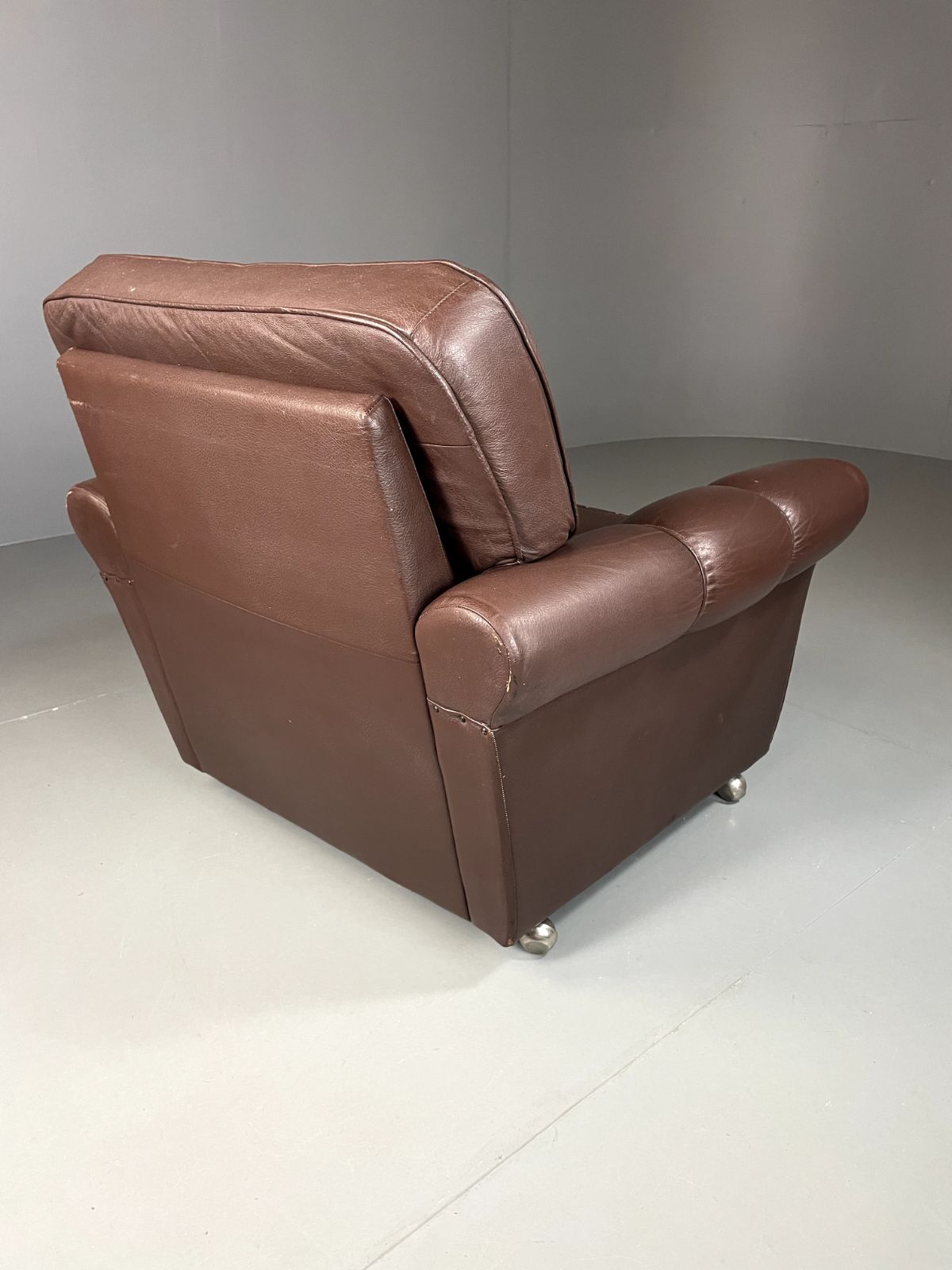 275.0 Danish Leather Lounge Chair Vintage 1970s Retro Mcm Eb5404 Mnor photo