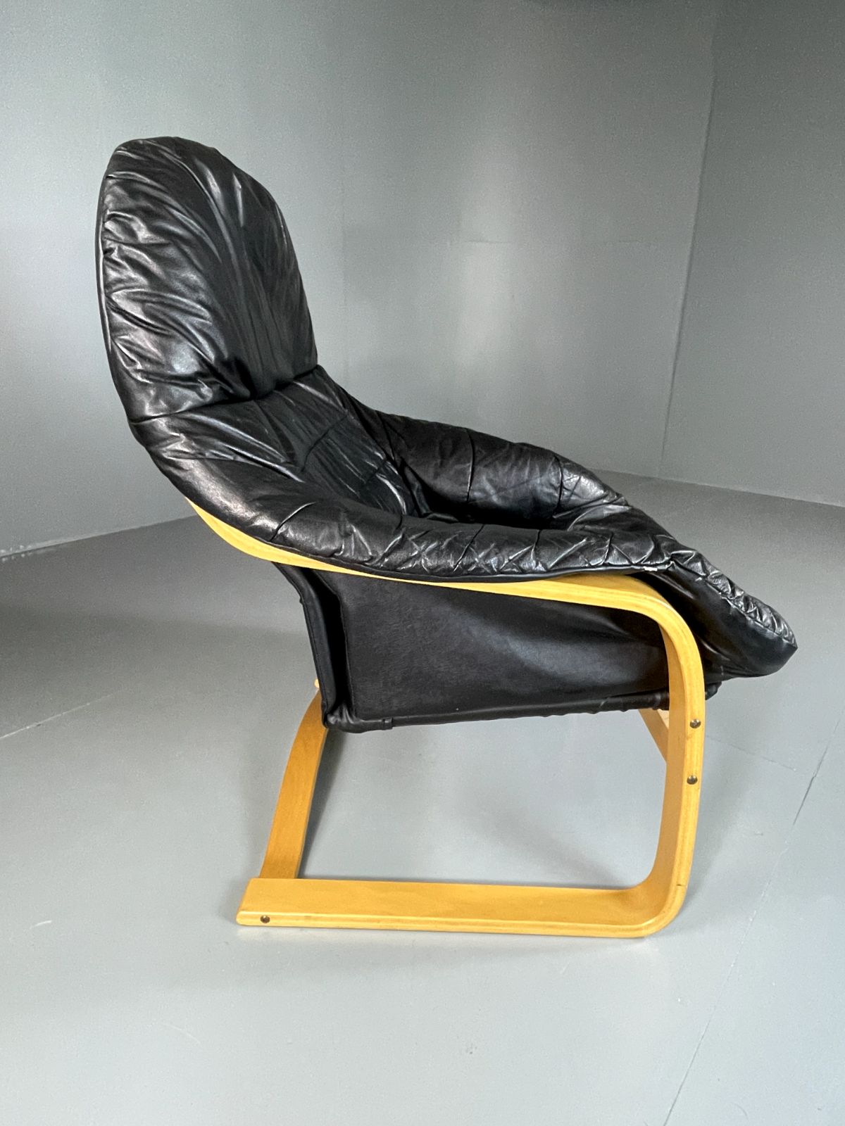 Danish Leather Bentwood Chair Vintage Vinyl Retro Mcm Eb5814 Mben photo 275.0
