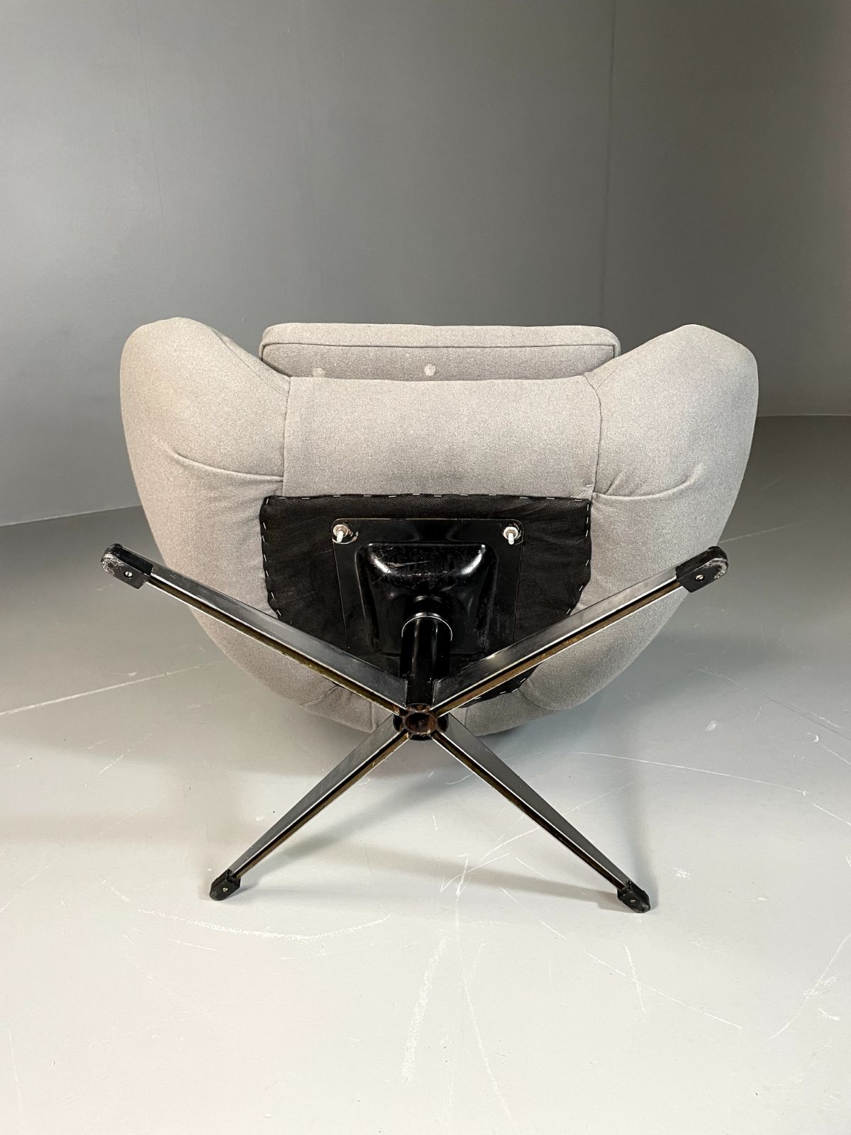 175.0 Danish Swivel Bucket Chair 1980s Vintage Retro Mcm Eb6359 Mswi photo