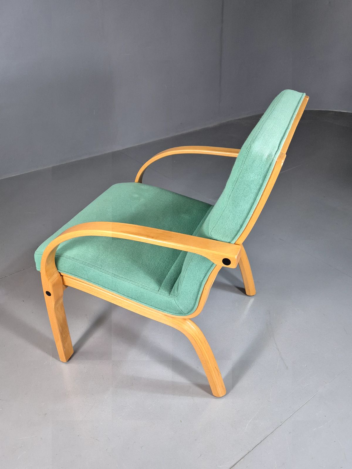 photo vinterior Vintage Danish Lounge Chair Mint Wool Bentwood 1980s Retro Eb7217 Mben
