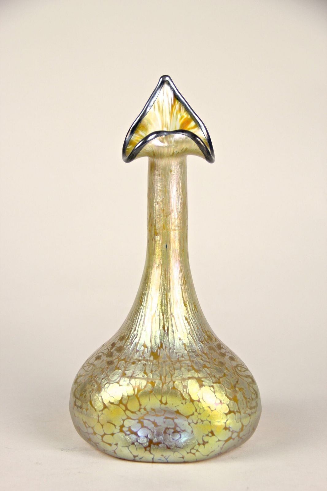19th Century Art Nouveau Loetz Glass Vase   Decor Candia Papillon, Cz Ca. 1898 photo furniture