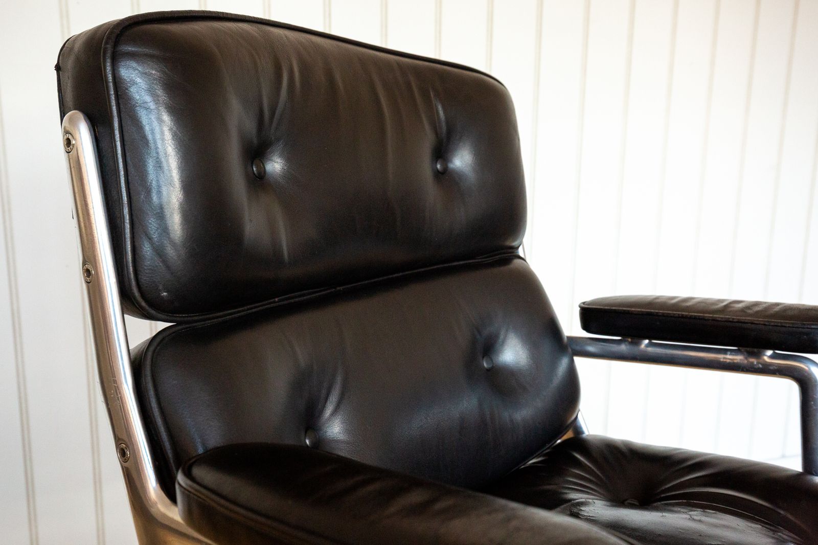1960s Eames 3474 Time Life Executive Lobby Desk Chair Vitra Es104 Black Leather Aluminium Office Mad Men Armchai.R Mcm Mid Century photo vinterior