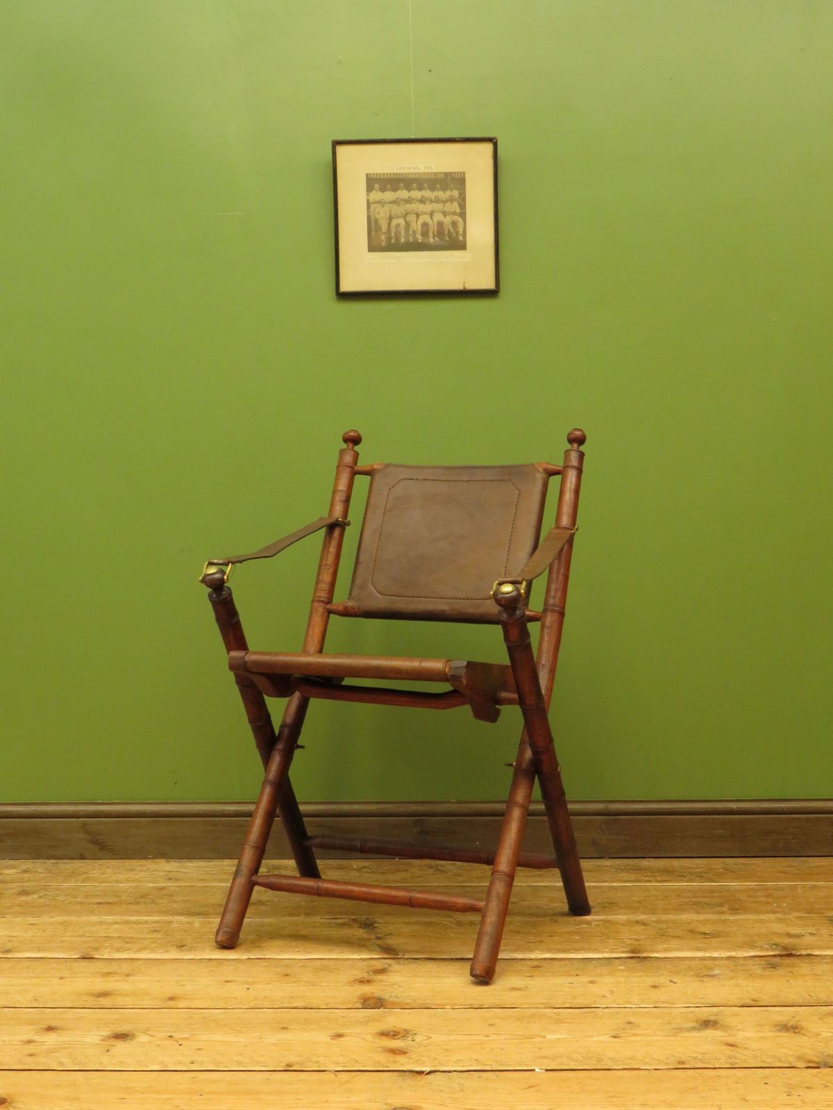 photo vintage Leather And Faux Bamboo Officers Campaign Chair