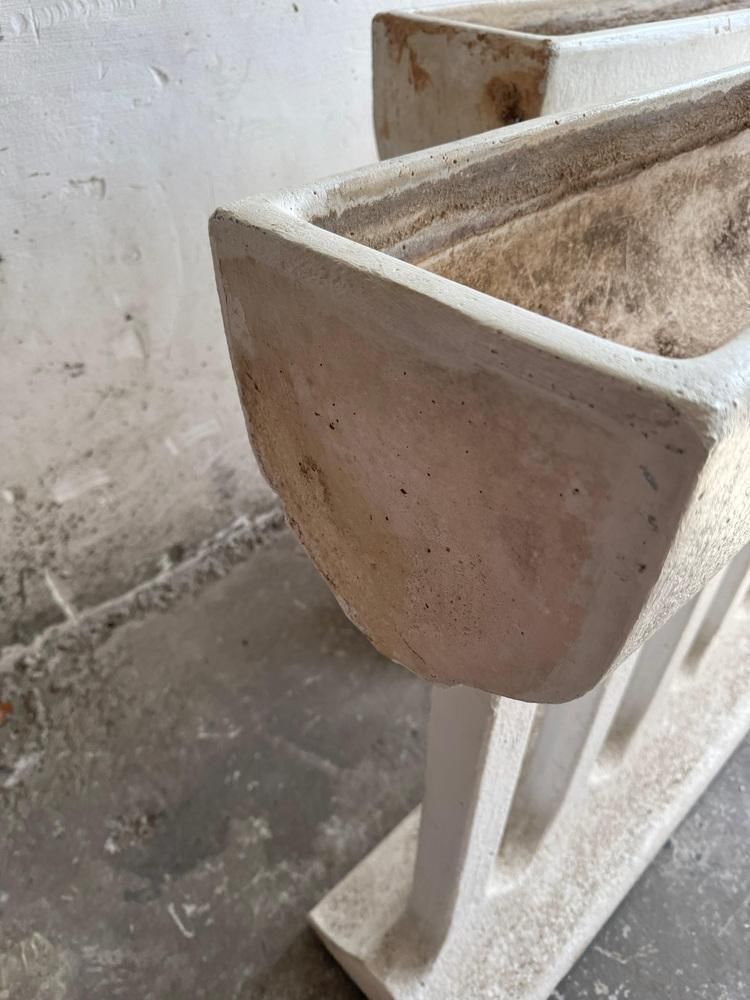 photo vintage Mid Century Modern Concrete Planters, 1960s, Set Of 2