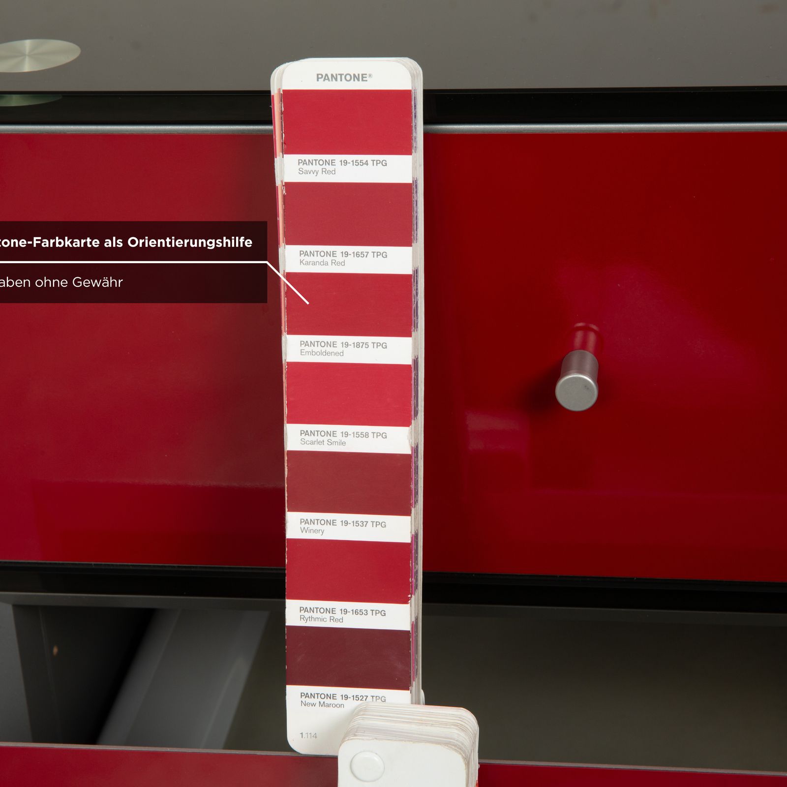 Mobilier Buffet hifi Spectral CL 1552 en verre rouge photo
