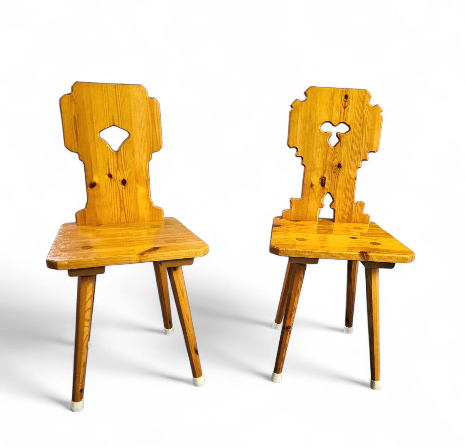 4 X Folk / Tyroler / Pine Wood Chairs / 1970 photo Furniture