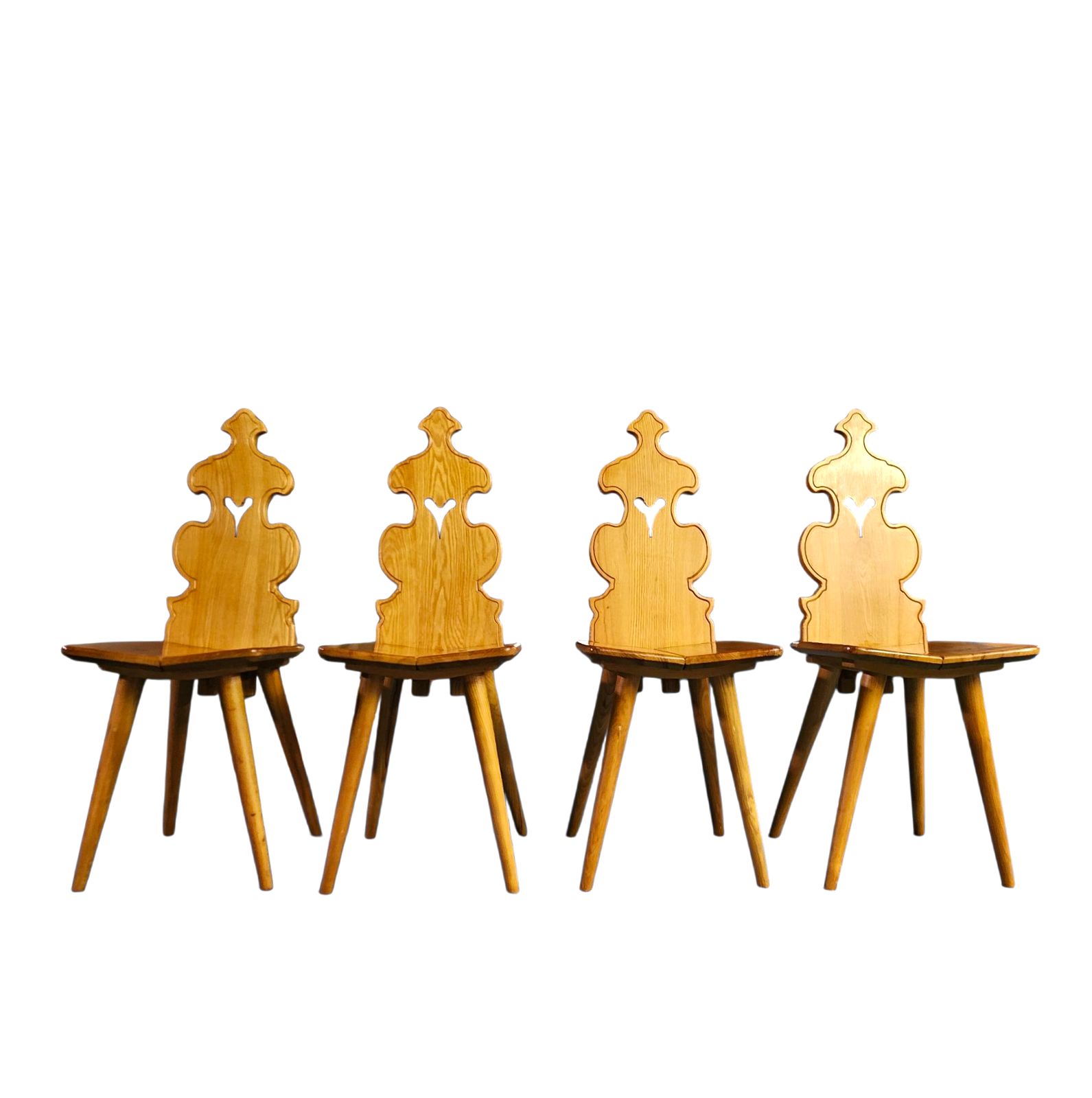 photo vintage Cepelia Tiroler Chairs / Table / Set Of 5 / Poland 1960s / Marked