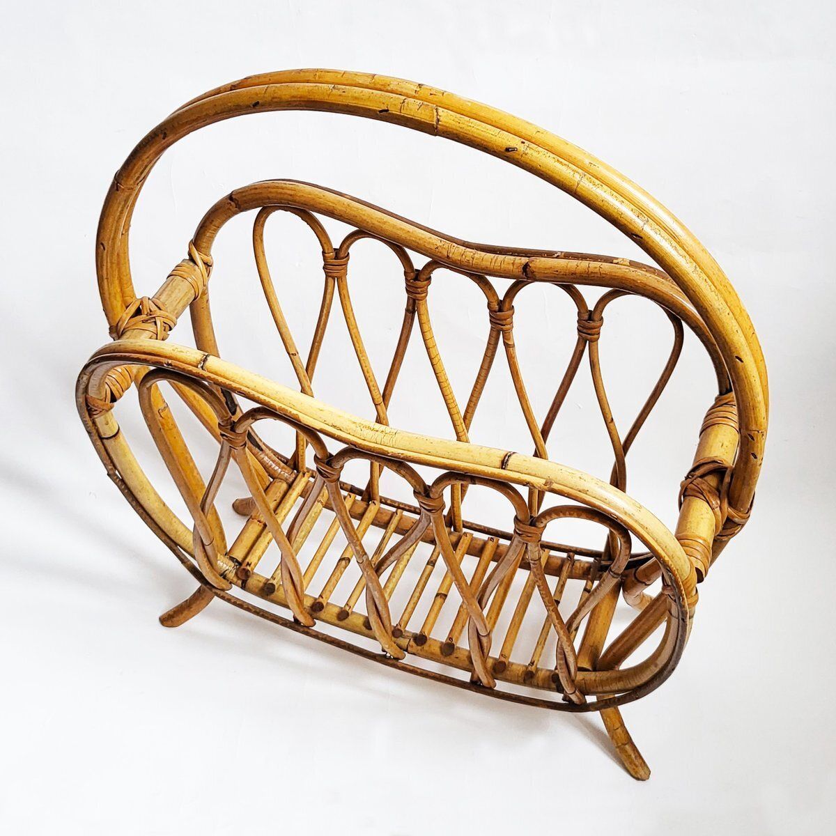 Italian Bamboo Magazine Rack, 1950s photo vinterior