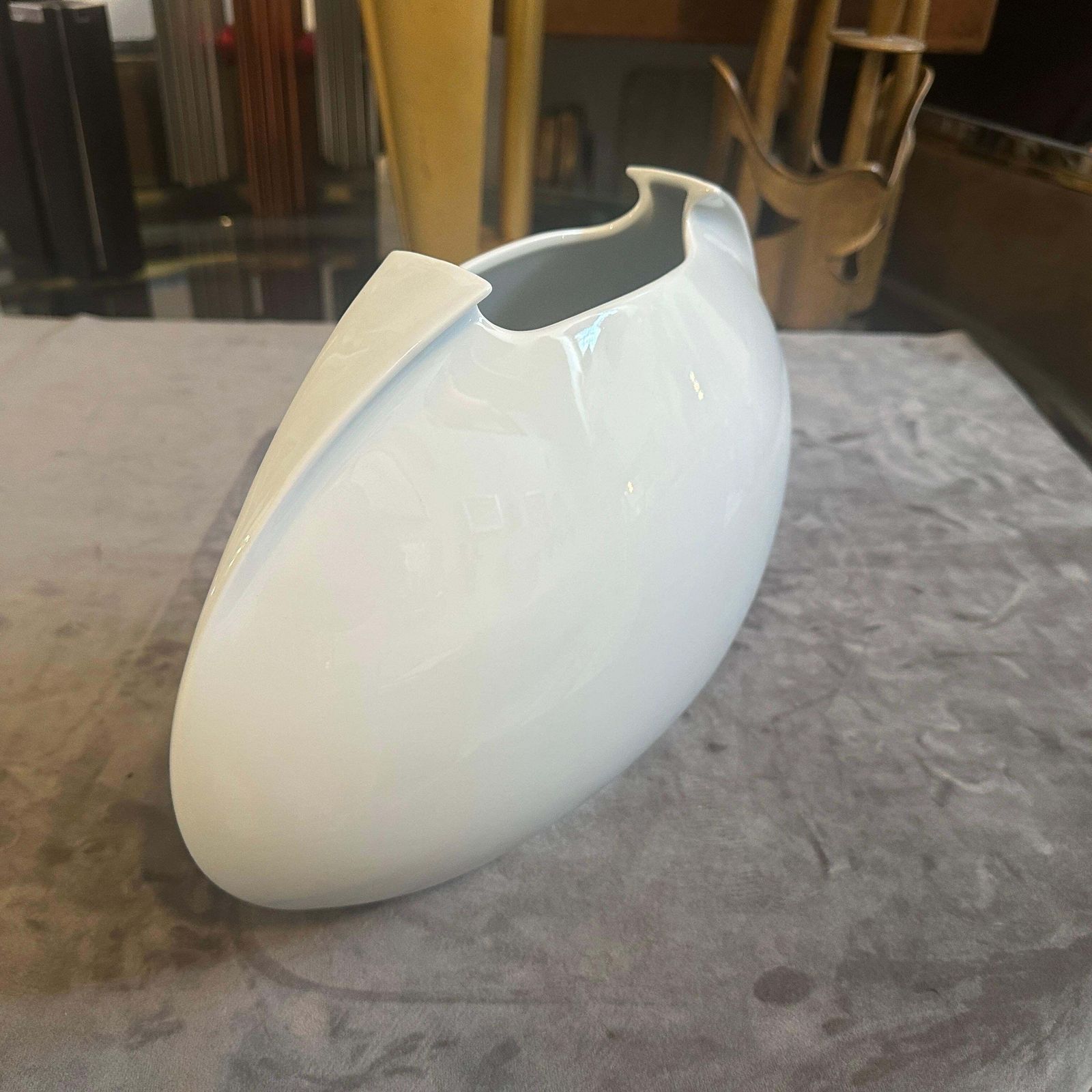 1990s Minimalist White Porcelain Tasca Vase By Lino Sabattini For Rosenthal photo vintage