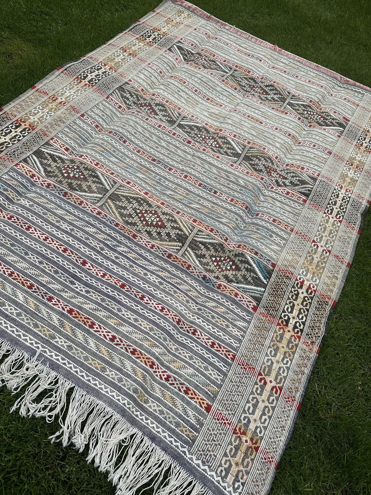Original Nomadic Berber Handwoven Kilim Rug Tiflet photo vinterior