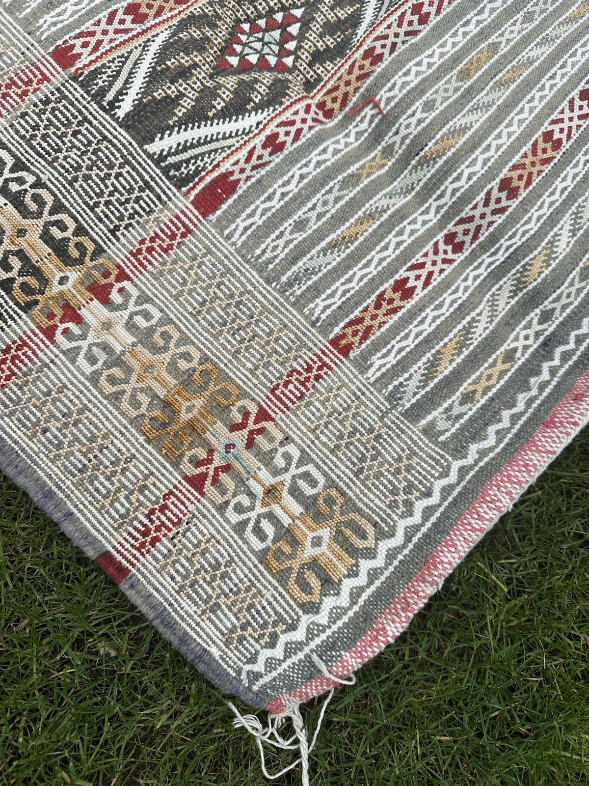 Textiles Original Nomadic Berber Handwoven Kilim Rug Tiflet photo