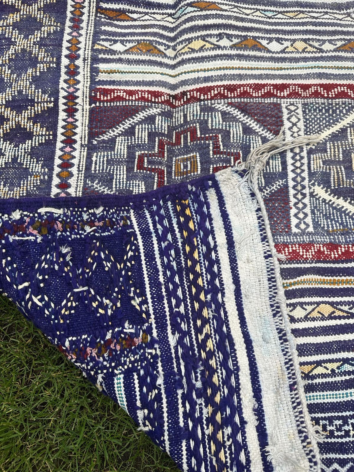 photo vinterior Nomadic Berber Handwoven Kilim Rug Tiflet
