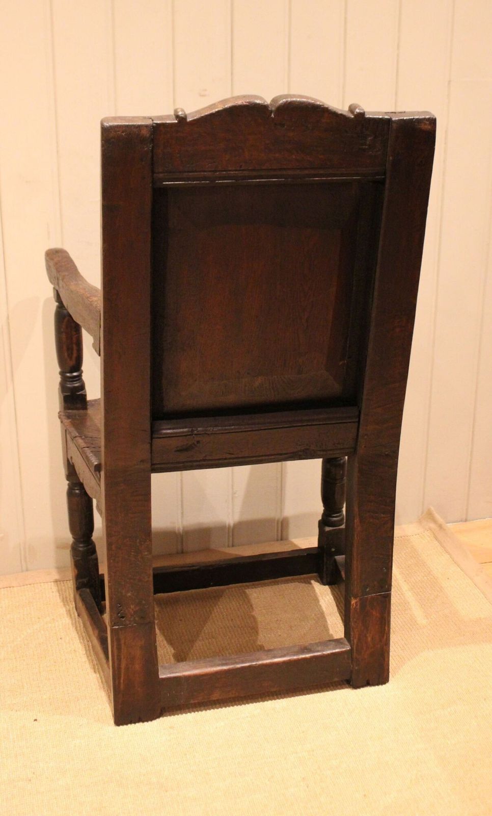 photo furniture Oak Wainscot Chair, 1800s, Antique