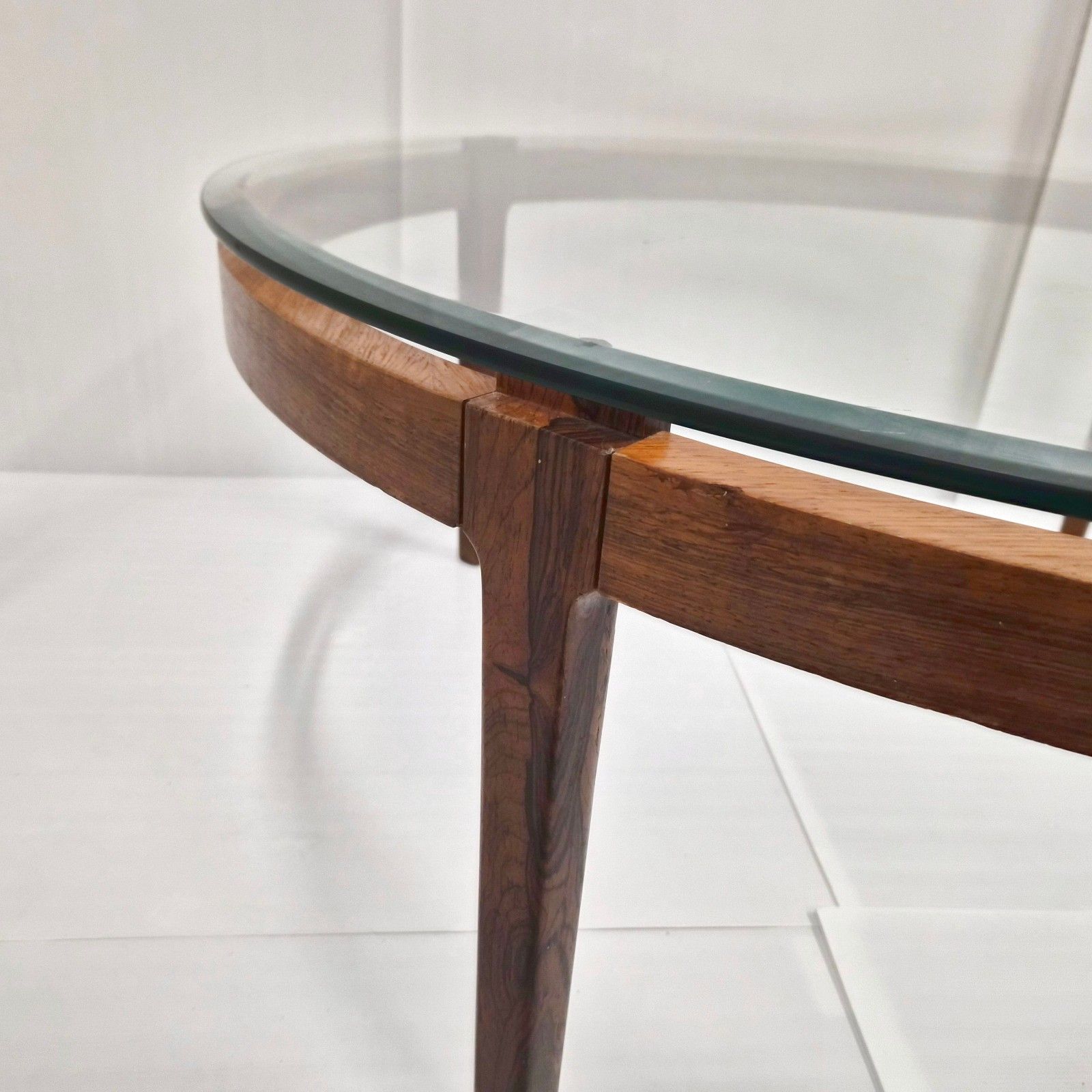 Important Vintage 1960 Scandinavian Coffee Table Teak & Rosewood 110cm Diameter photo vinterior