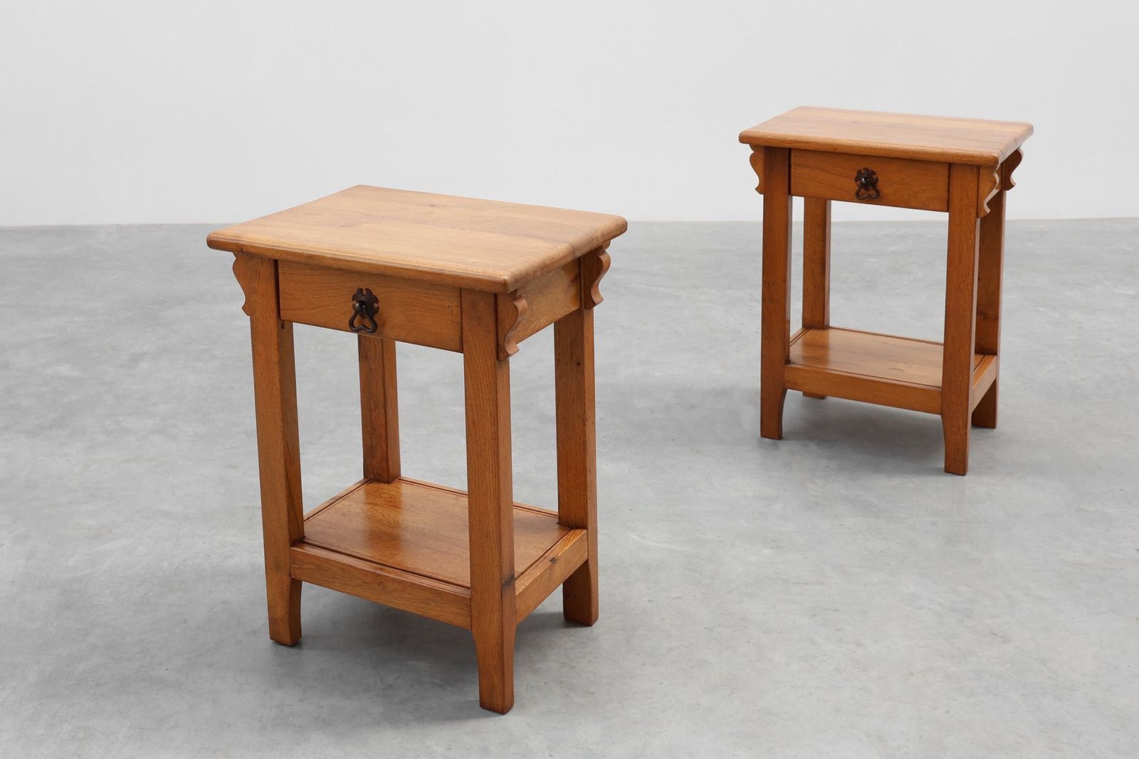 Vintage Oak Nightstands, France, 1960s, Set Of 2 photo vinterior