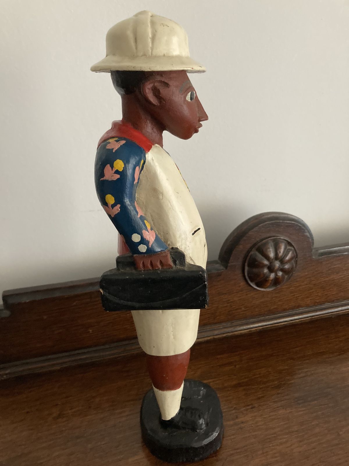 photo furniture African "Colon Statue". Wooden