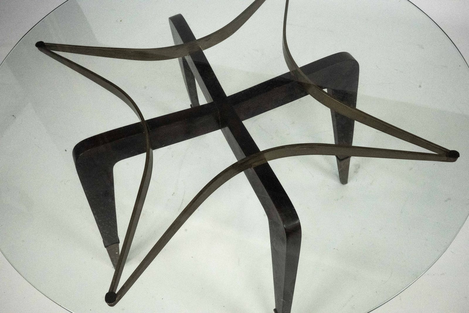 Furniture Rare Mid Century Round Coffee Table By Paolo Buffa, Italy, 1950s. photo