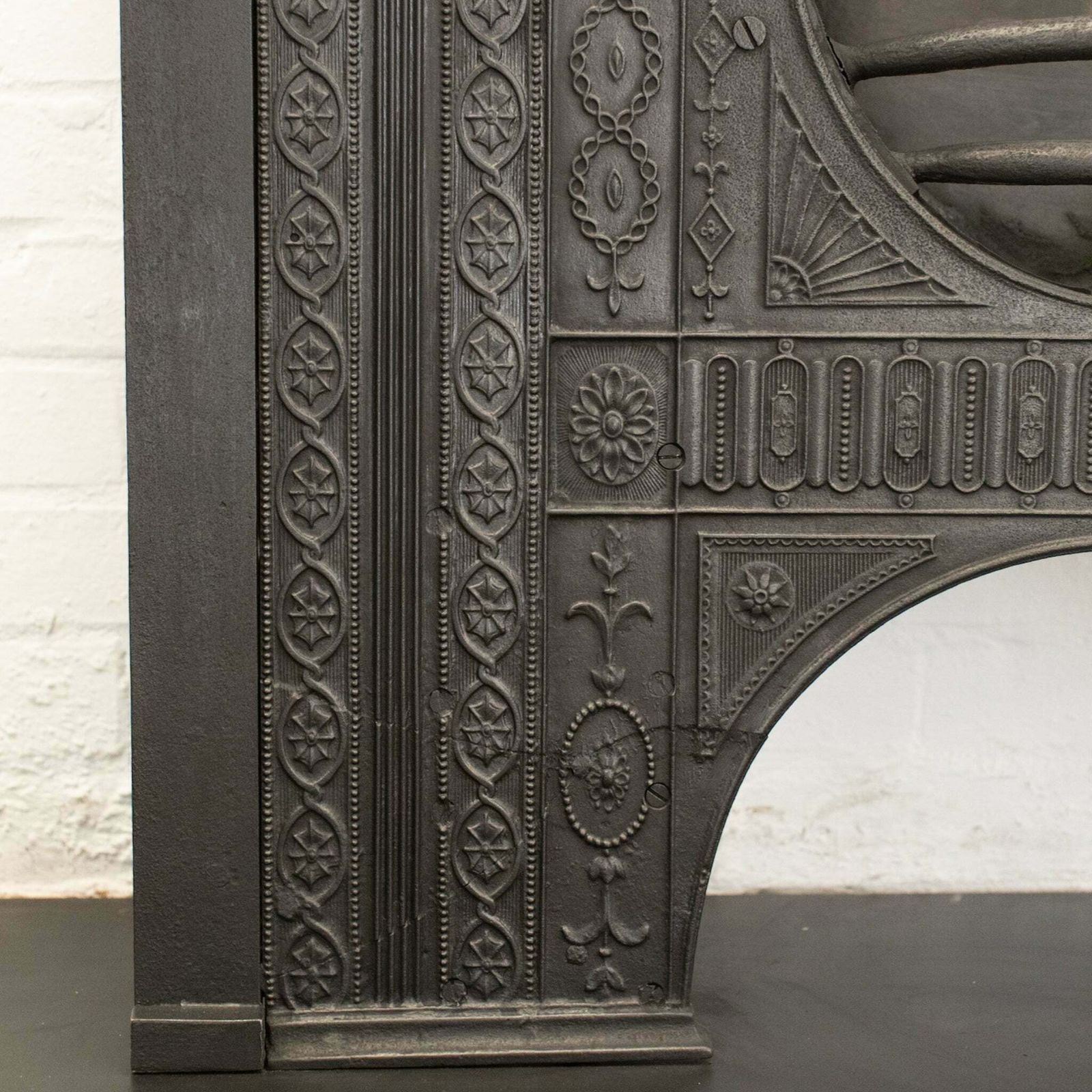 Antique Large Georgian Cast Iron Hob Grate photo furniture