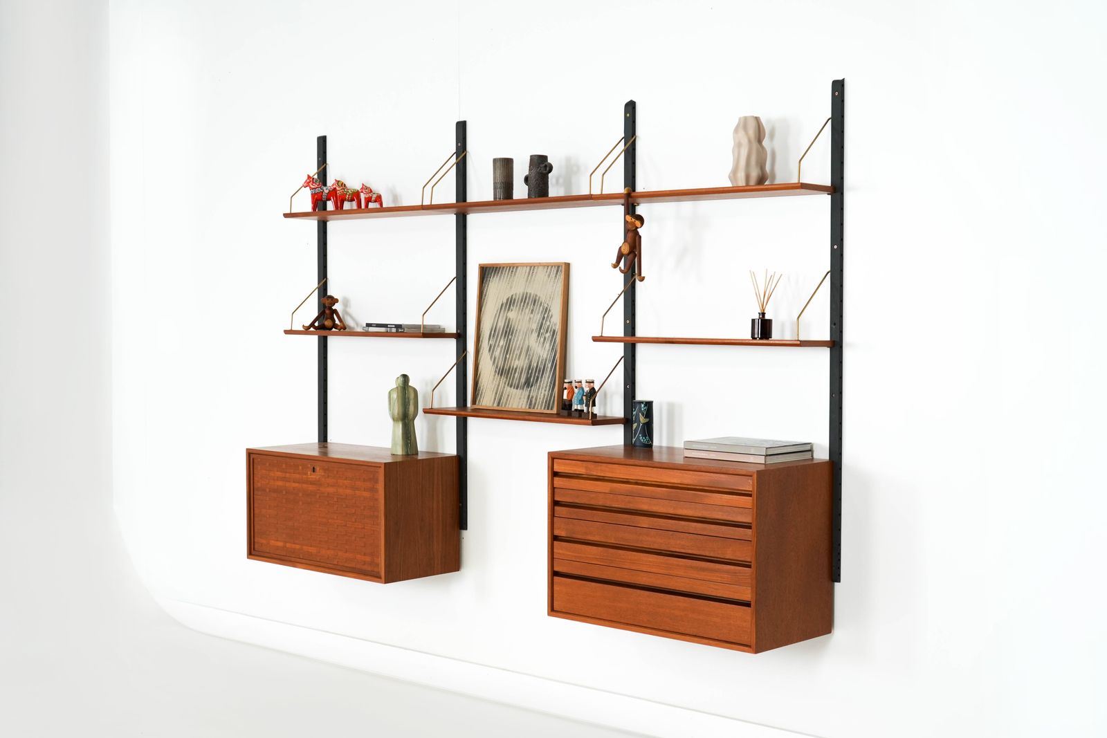 Teak Modular Shelving Unit, Danish Design, 1960s, Designer: Poul Cadovius photo vinterior