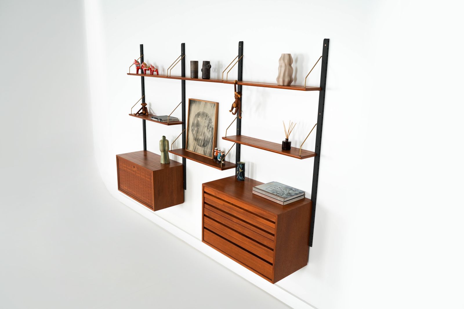 3319.0 Teak Modular Shelving Unit, Danish Design, 1960s, Designer: Poul Cadovius photo