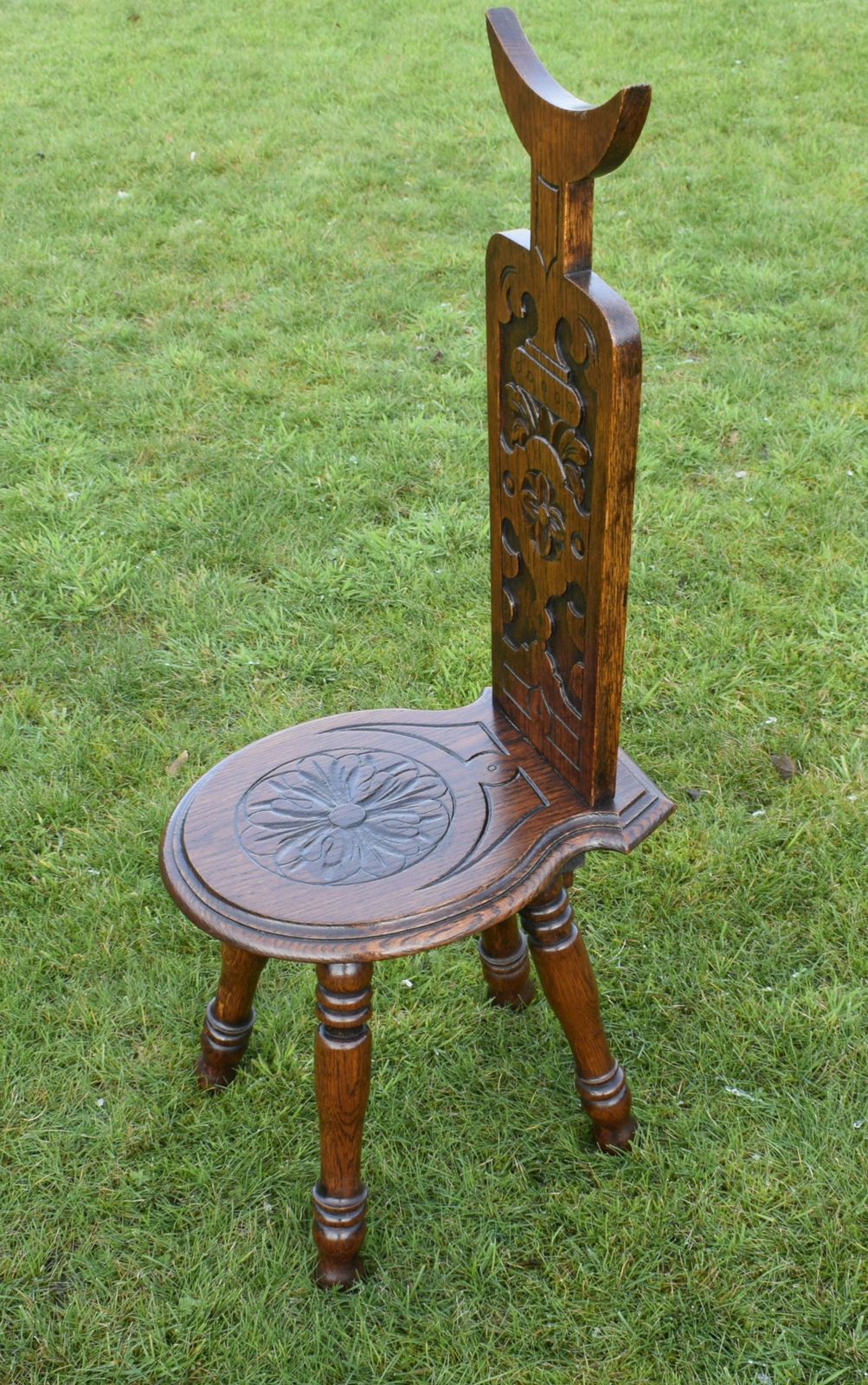 Carved Oak Spinners Chair, 1800s photo vinterior