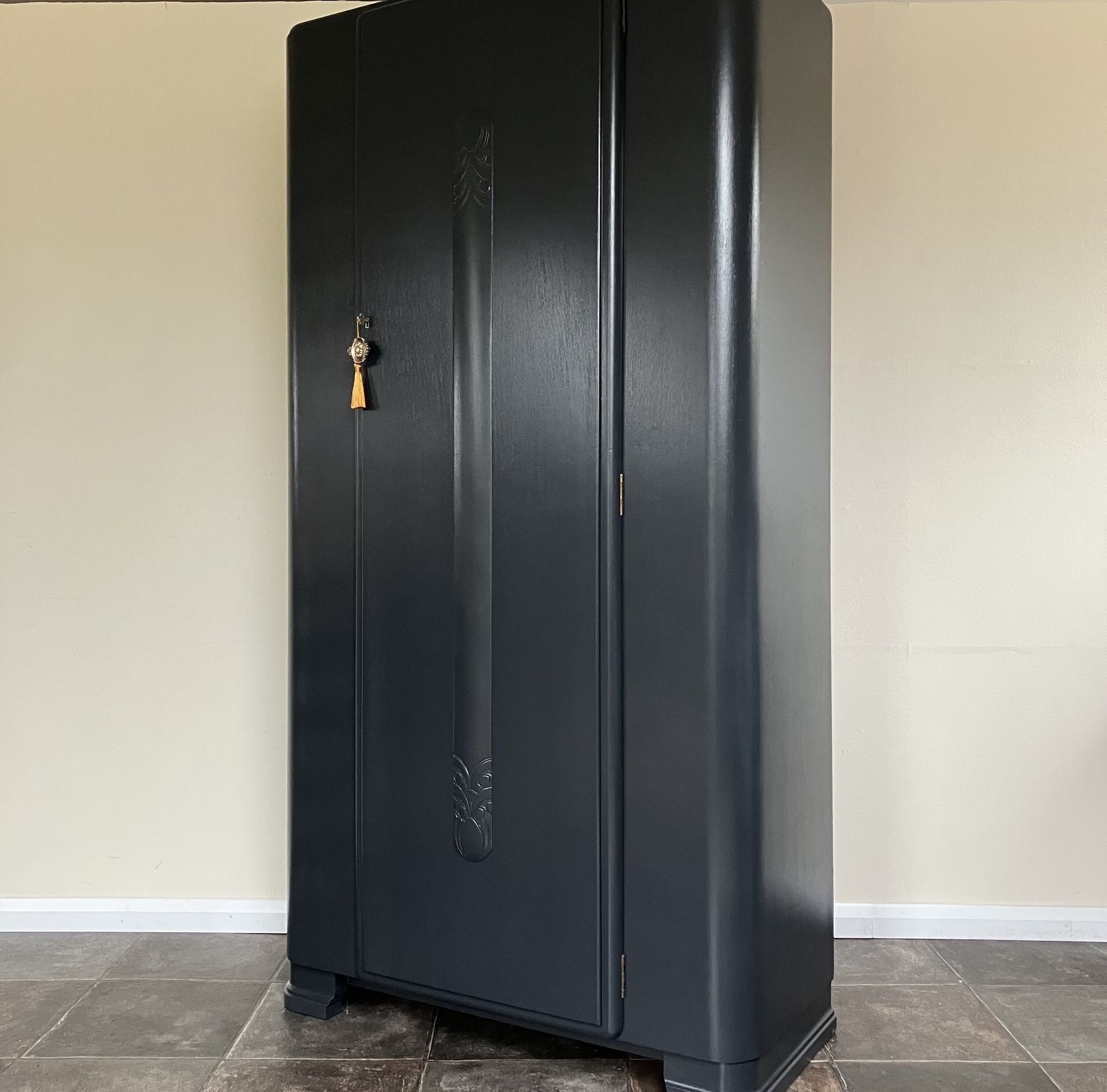 1495.0 Painted 1940's Mid Century Lebus Bedside And Wardrobe Set With Cws Chest Of Drawers; Farrow And Ball Off Black photo