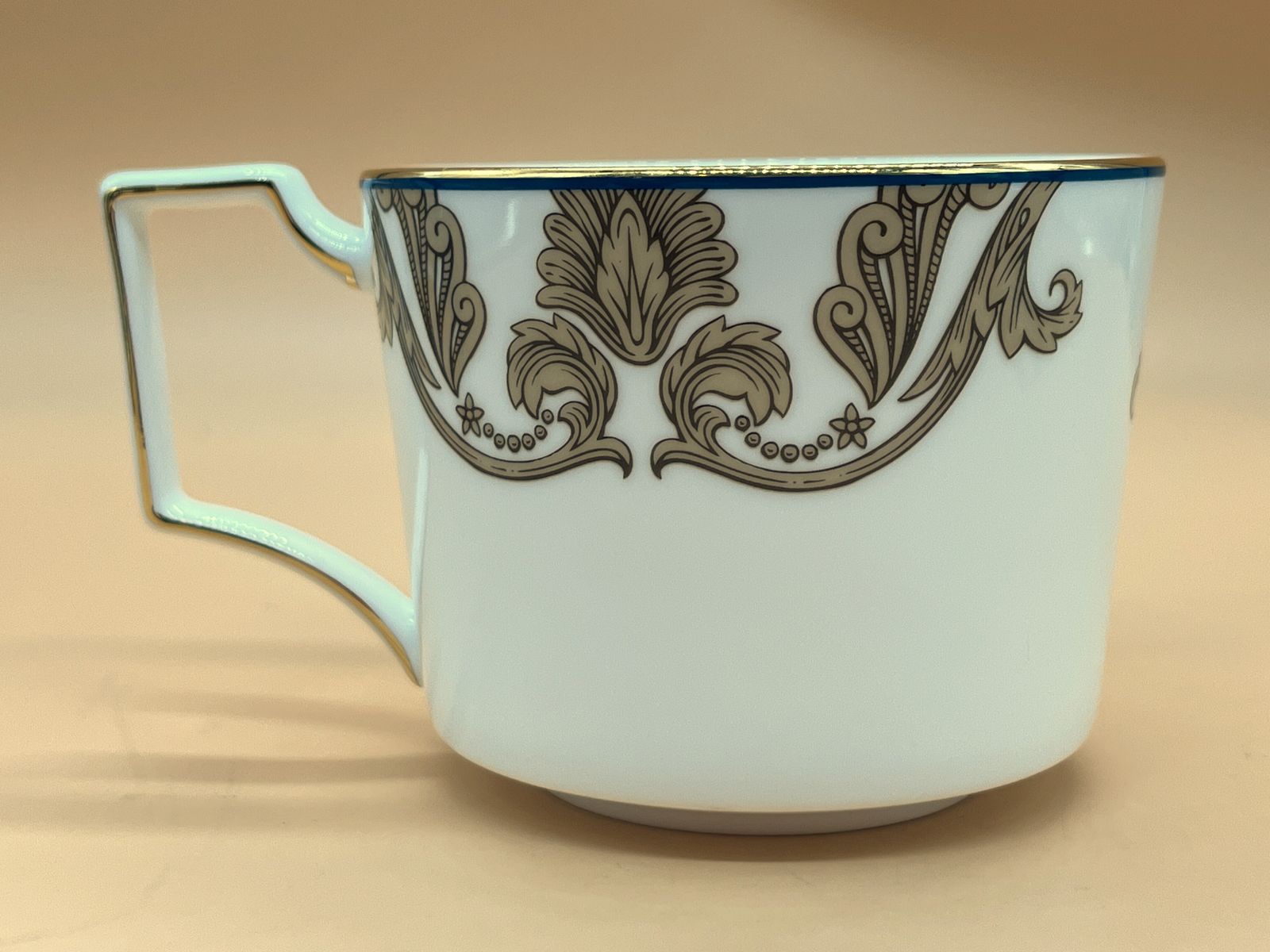 Wedgwood China Oriental Legend Design Tea Cup & Saucer Duo. photo vinterior