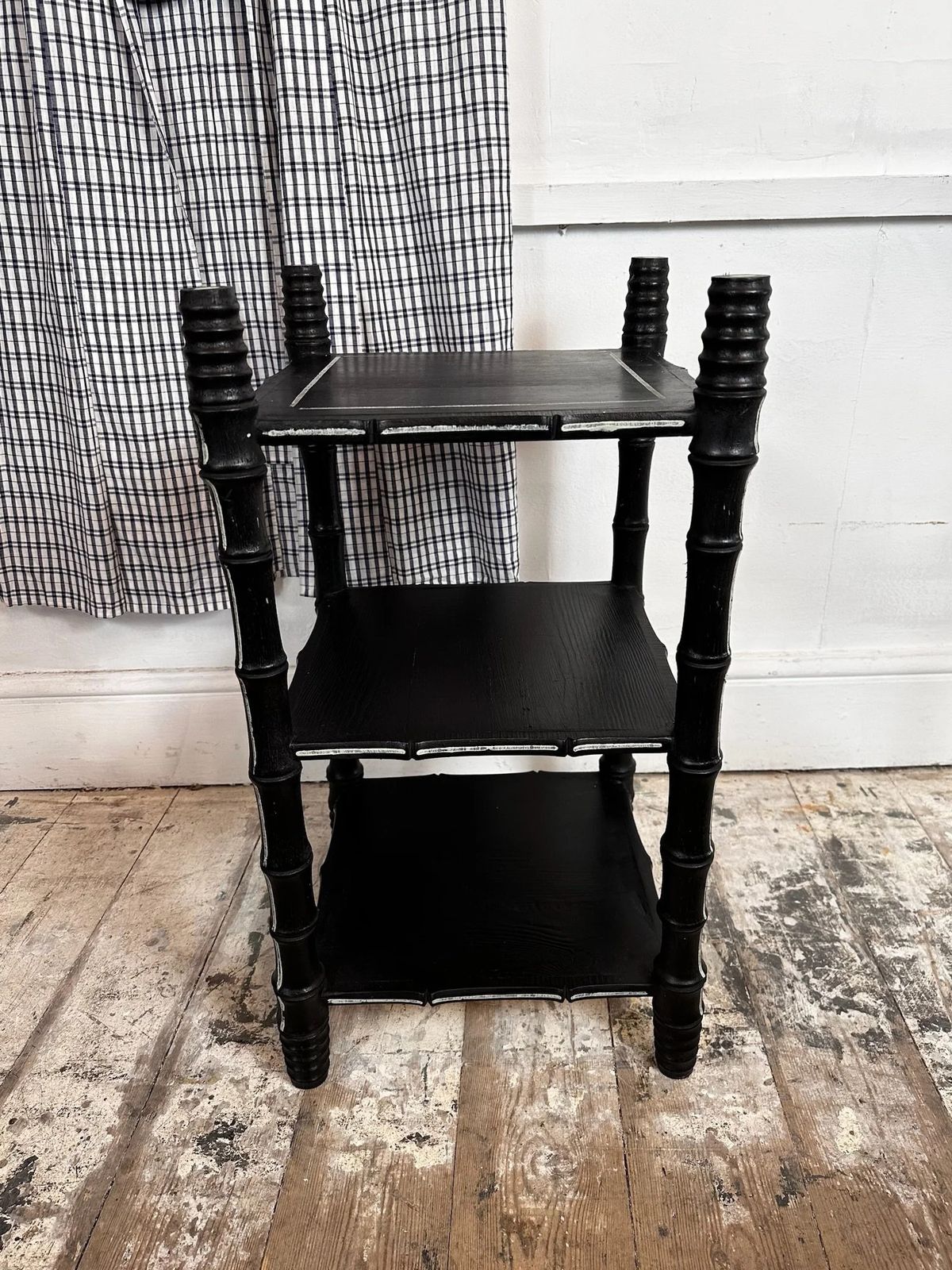 " Made By Muirshin" Pair Of Faux Bamboo Overpainted Nightstands W/ Unique Paintwork photo vintage