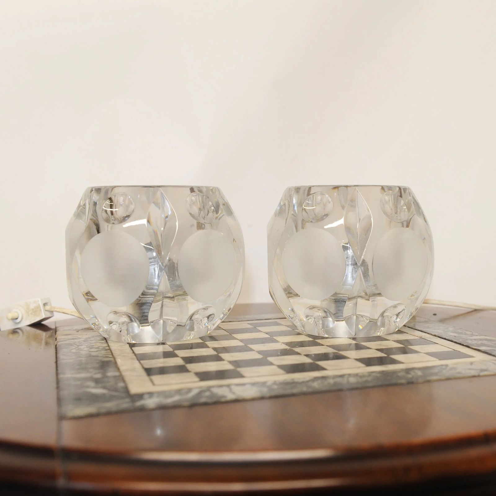 Pair Of German Peill And Putzler Frosted Glass Circular Table Lamps, Set Of 2, 1970s photo Lighting