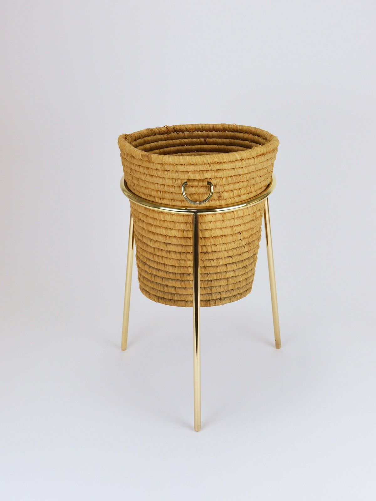 photo vinterior Carl Auböck II Raffia Brass Wastepaper Basket, Paper Bin, Umbrella Stand, 1950s