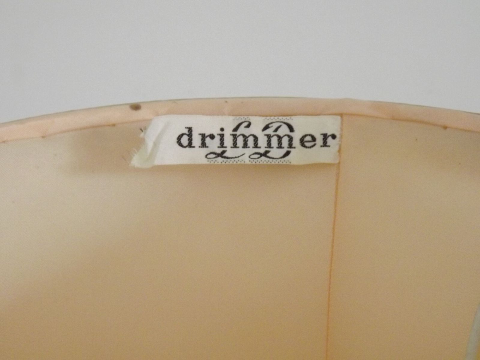 photo furniture Louis Drimmer Faience Style Table Lamp With Wooden Plinth & Fringed Lined Shade