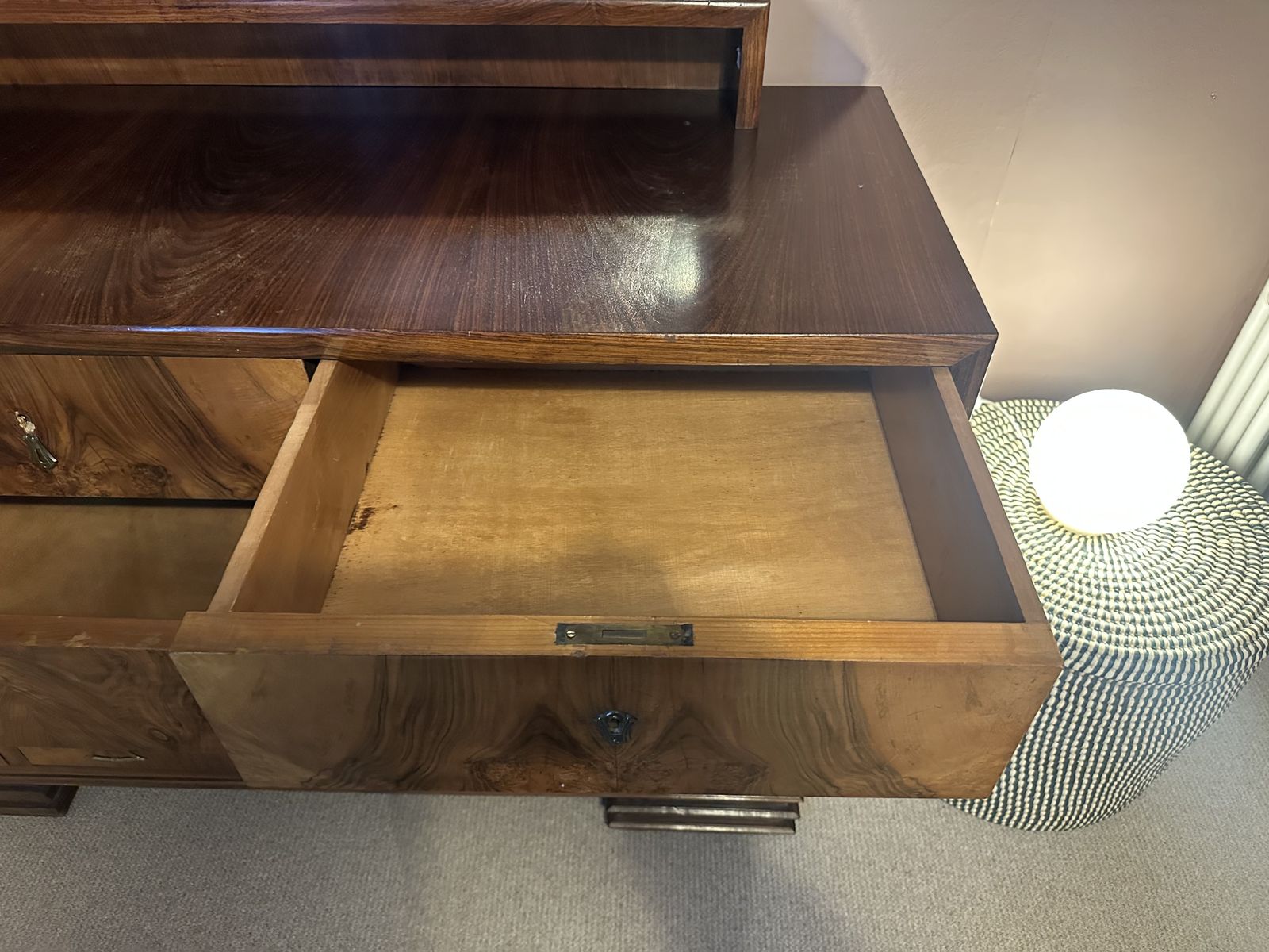 photo furniture Italian Art Deco Rosewood Drawers & Mirror With Walnut Bookmatch Veneer