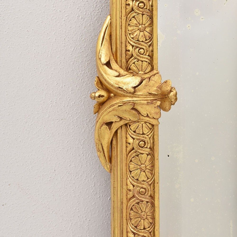 photo furniture Antique Gold Leaf Wall Mirror Avec Laurel Garland, Carved And Gilded Wood Frame, XIX Century. (Spc193)