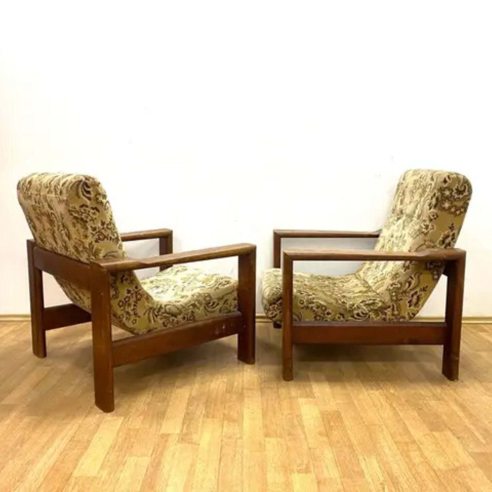 Retro Zitset, Massief Houten Frame, Jaren 1970 photo furniture