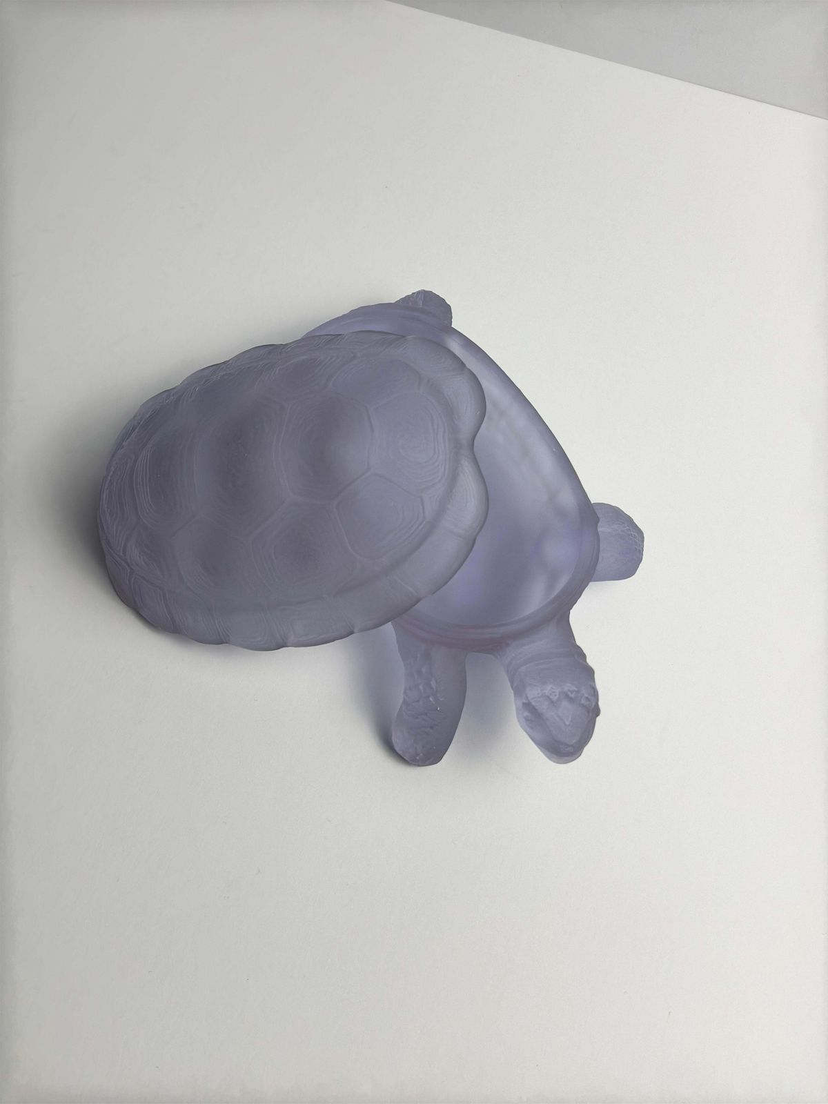 Lilac Neodymium Glass Turtle Trinket Box By Curt Schlevogt, Czechoslovakia 1960s photo vinterior