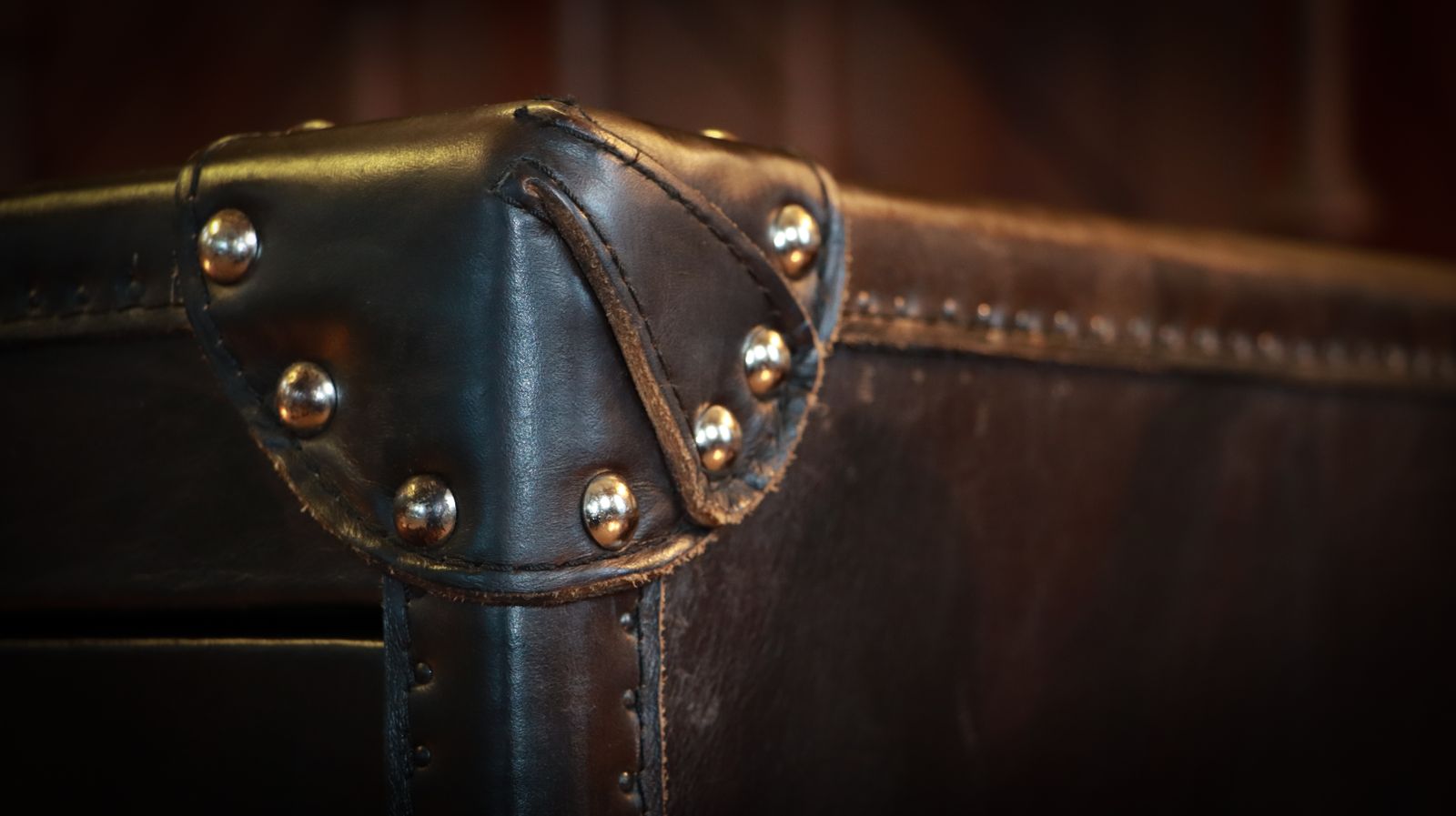 Furniture Stunning Timothy Oulton Halo Stoneyhurst Mayfair Leather Desk Destroyed Black photo
