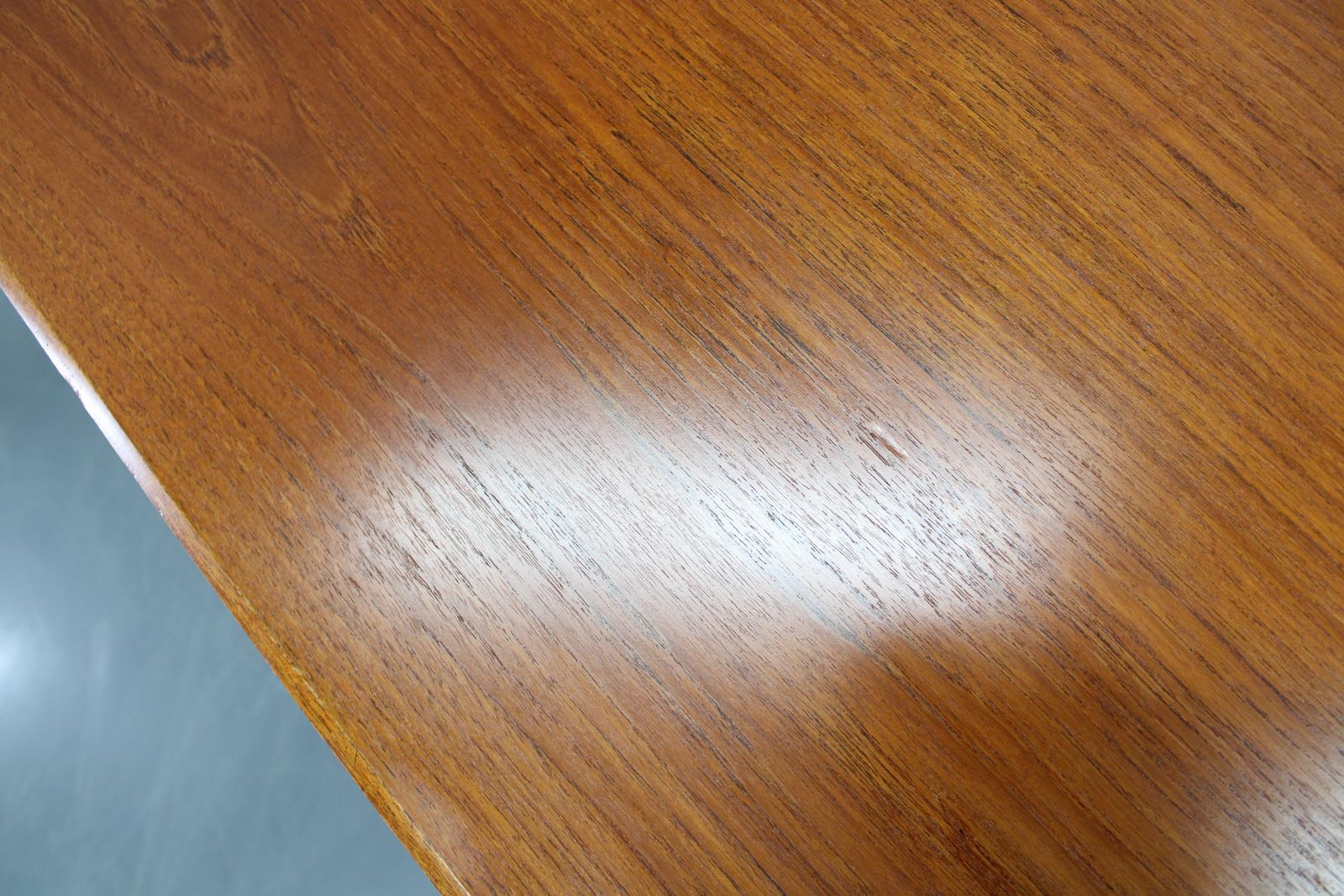 photo vintage 1960s Danish Coffee Table In Teak And Oak, Restored Scandinavian Modern Design